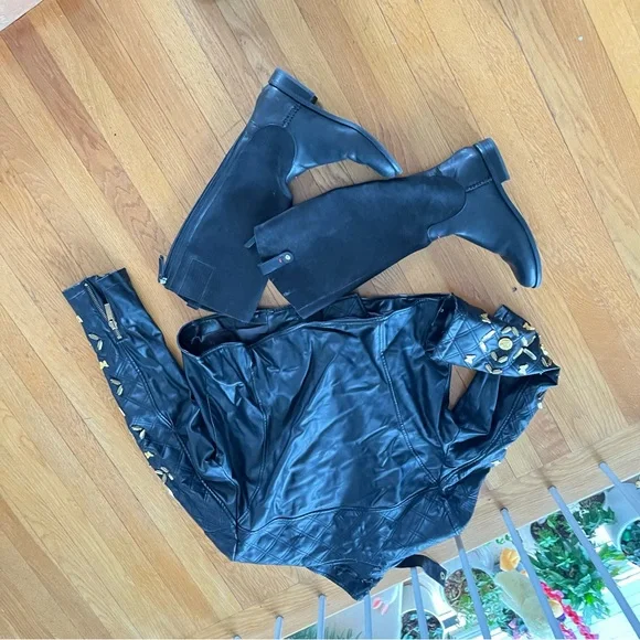 Disney Black Leather XL Jacket With Boots 8 - Picture 6 of 6